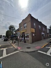 Building Photo - 189 Anderson Ave