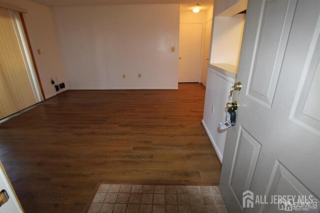 Building Photo - 5310 Ravens Crest Dr