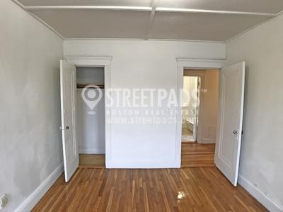 Foto del edificio - 1 bedroom in Boston MA 02215