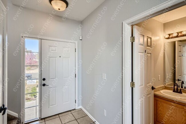 Foto del edificio - 4639 Tetman Ln