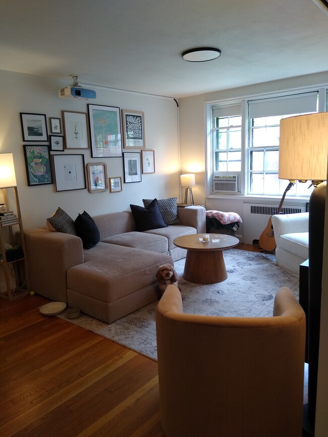 Building Photo - 50 Follen St