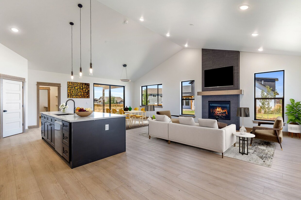 Foto principal - Brand New-Gorgeous 4 Bedroom Home! 3 Car G...