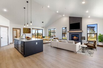 Building Photo - 277 Noble Peak Dr