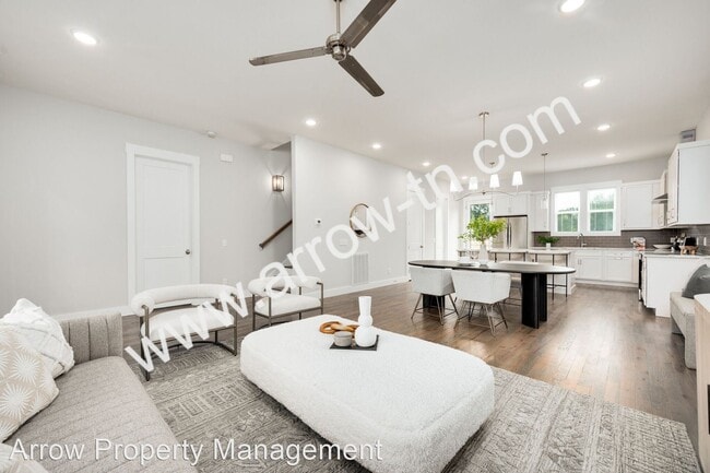 Building Photo - 3 br, 3.5 bath House - 373 Gillette Rd
