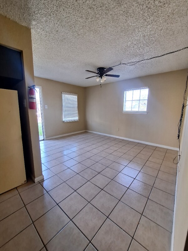 Building Photo - 6060 Belarbor St