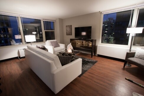 Foto del edificio - 860 N Dewitt Pl