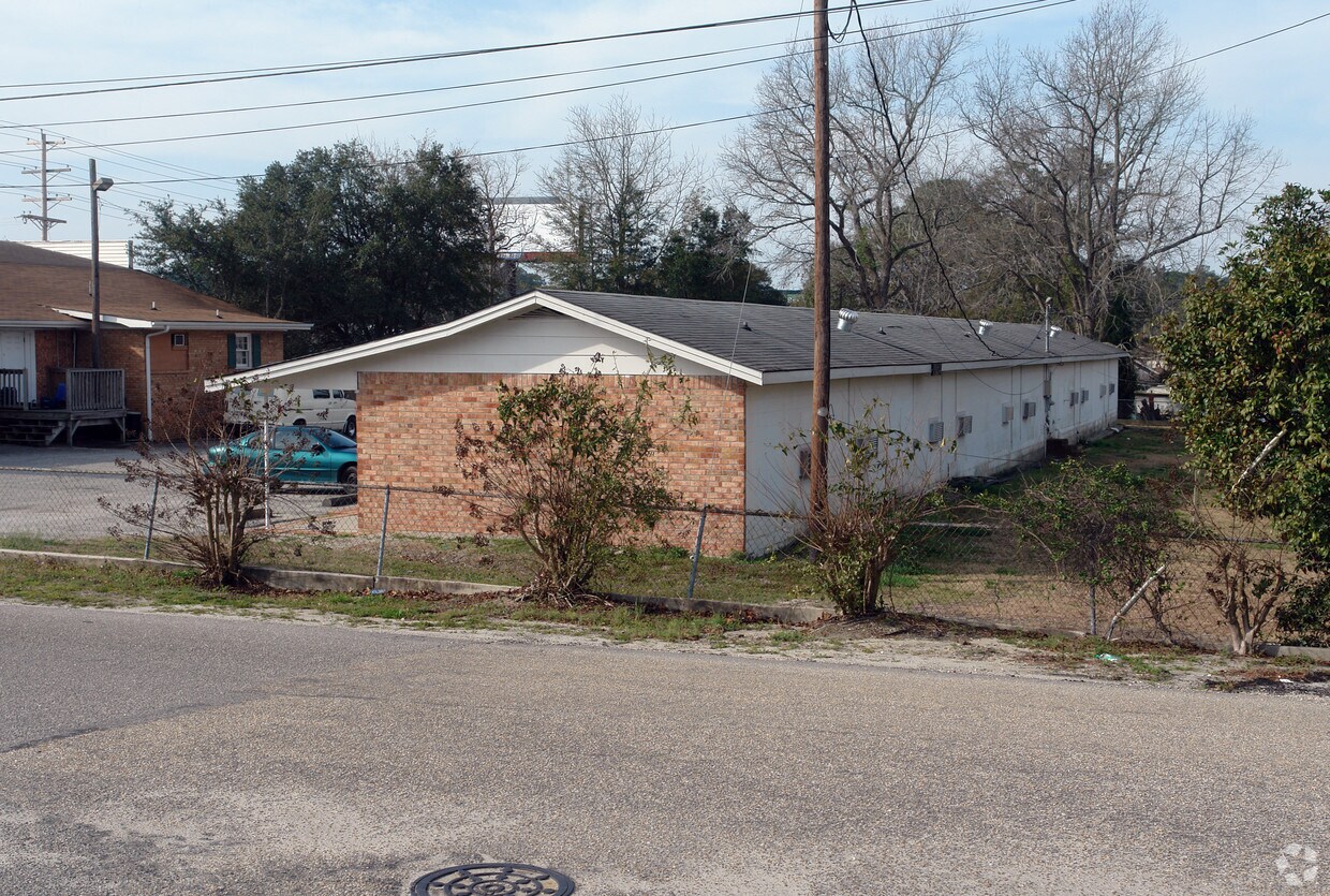 1475 Us17 Hwy N, Little River, SC 29566 Apartments in Little River