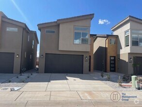 Building Photo - 4175 Elrond Ln
