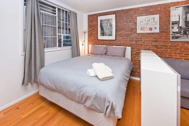 Foto del edificio - 339 E 95th St