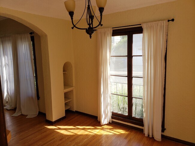Foto del edificio - 2137 Vine St