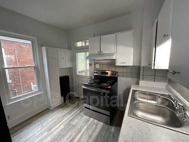 Foto del edificio - 142 W Jackson St