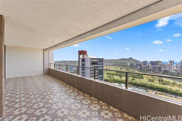 Building Photo - 581 Kamoku St