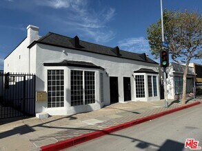 Building Photo - 3307 Pico Blvd