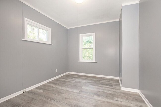 Foto del edificio - 9101 Easton Ave