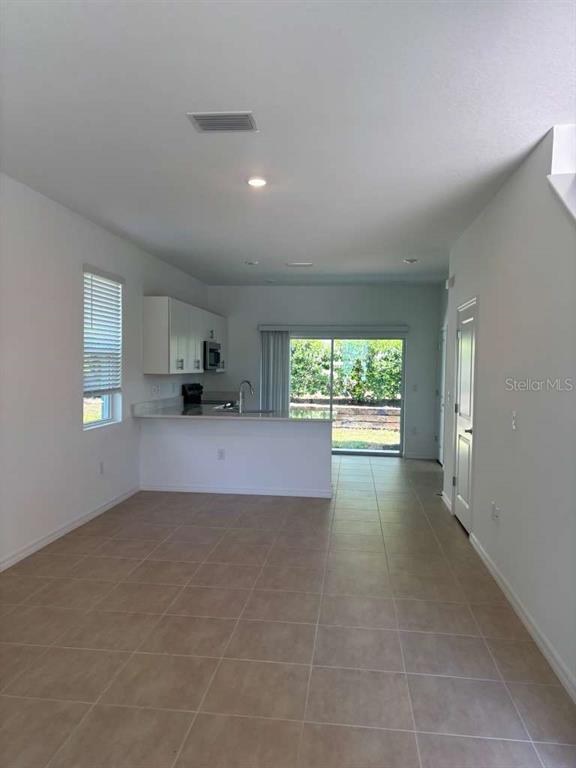 Foto del edificio - 8641 Daybreak St