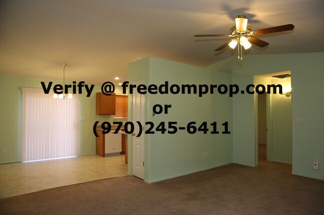 Building Photo - Northeast off Patterson 3 Bedroom 2 Bath H...