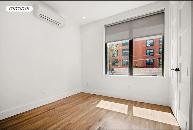 Foto del edificio - 568 Lafayette Ave