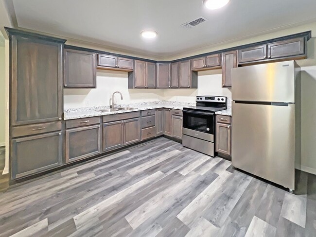 Foto del edificio - 522 N Coleman St