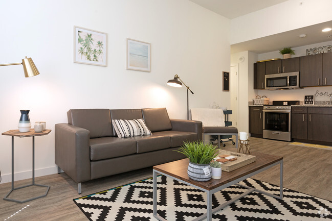 4HAB, 4BA - 1.311 ft² - University Pointe Co-Living