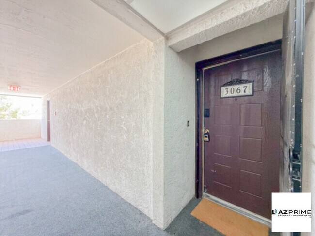 Foto del edificio - Stunning Fully-Furnished 2/2 Glendale Cond...