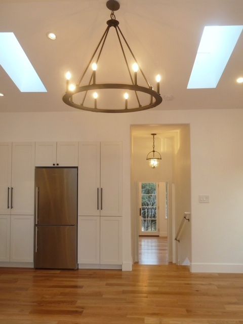 Built in Washer/Dryer and Living Room - 36 Templar Place