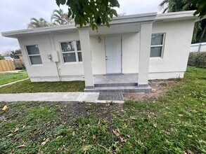 Building Photo - 2103 SW 60th Ave