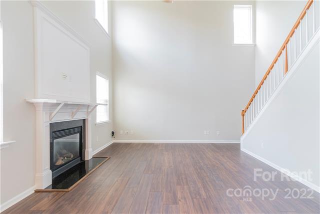 Building Photo - 4230 Houldsworth Dr