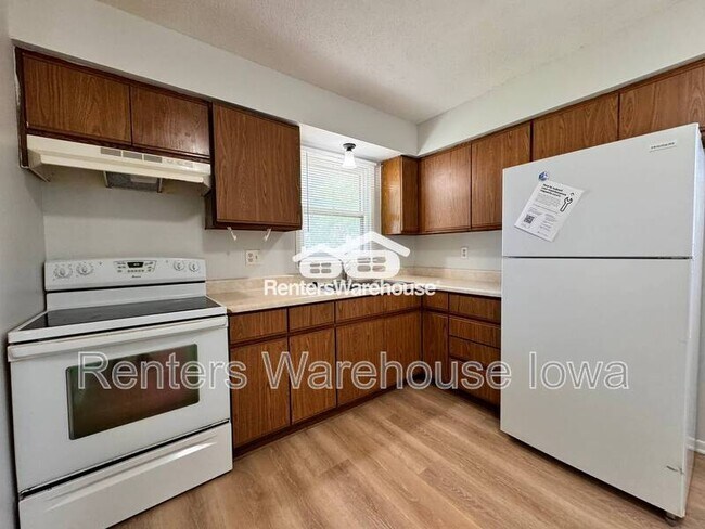 Building Photo - 1332 E 37th St
