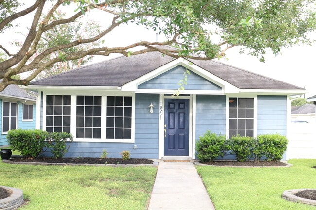 Building Photo - 10231 Farrell Dr
