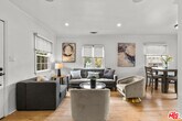 Foto principal - 3320 Barham Blvd
