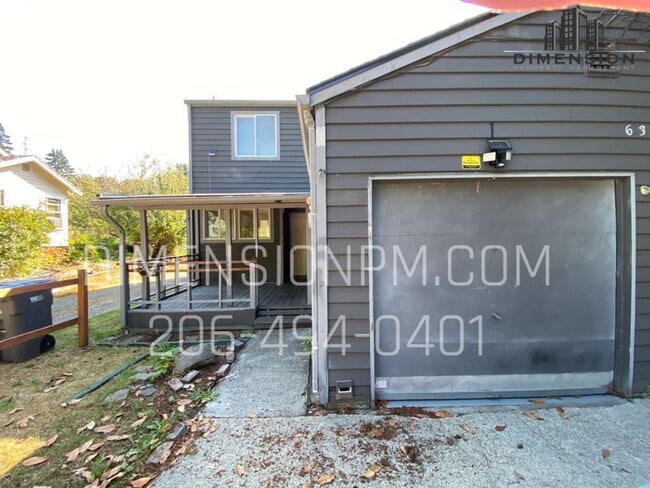 Building Photo - Charleston Duplex