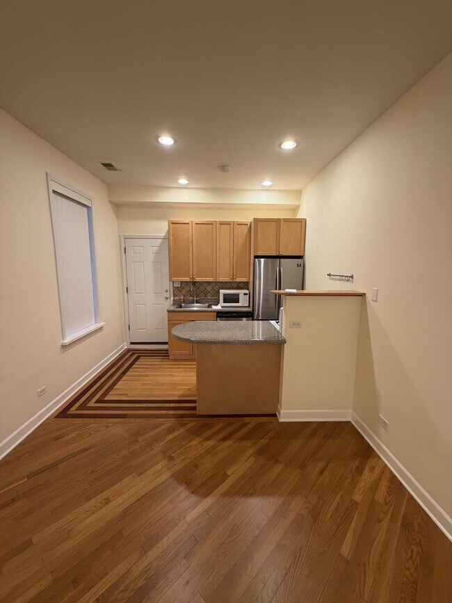 Photo - 1242 North Bosworth Avenue #1F Apartment