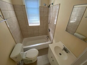 Building Photo - 373-375 Blatchley Ave
