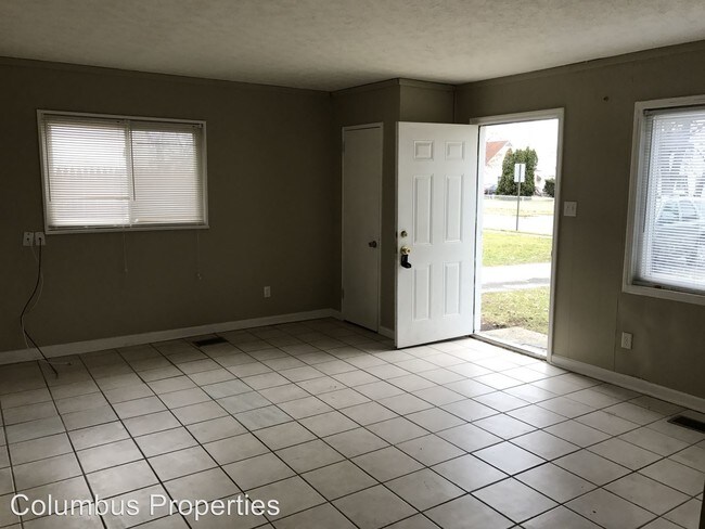 Building Photo - 4952 Dimson Dr S