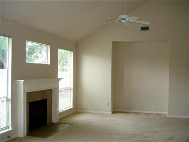 Foto del edificio - 2326 Prince Jeffrey Ln