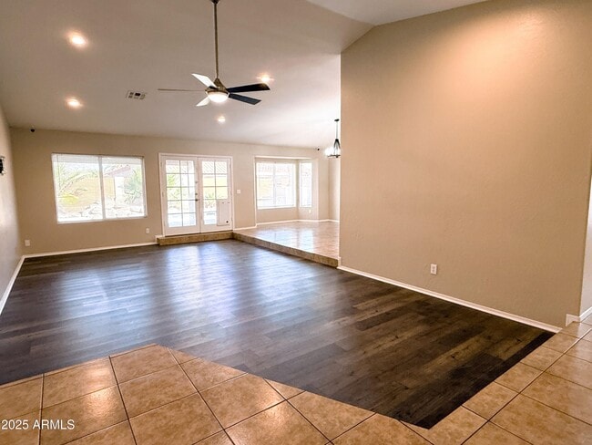 Foto del edificio - 3424 E Harmony Ave