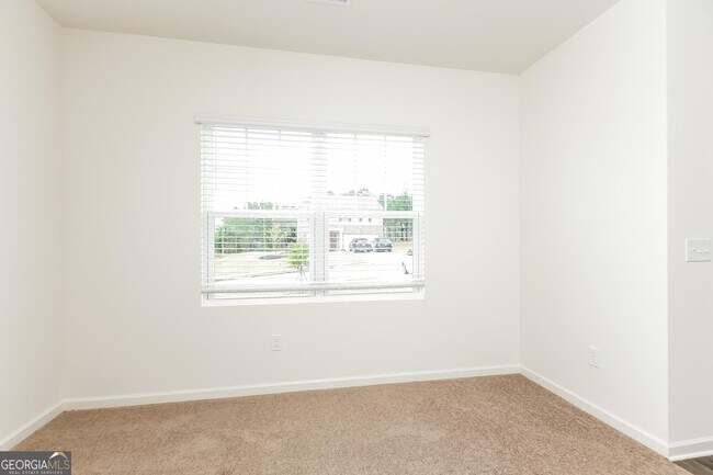 Building Photo - 7238 Deering Ct