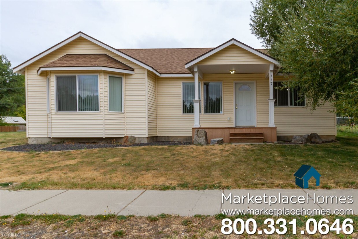 Primary Photo - 3 br, 2 bath House - 447 S 1st Street