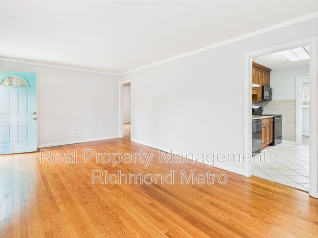 Building Photo - 1661 Rockwood Rd