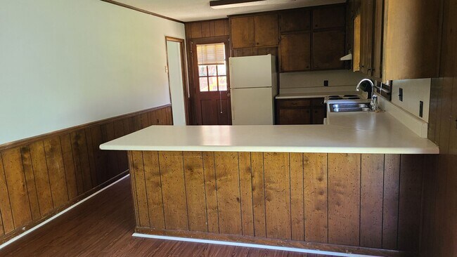 Foto del edificio - 645 Thorpe St