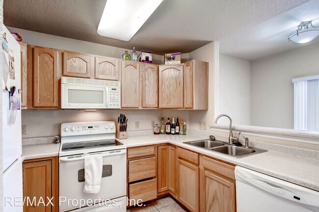 Building Photo - 2 br, 2.5 bath House - 5415 Prominence Point