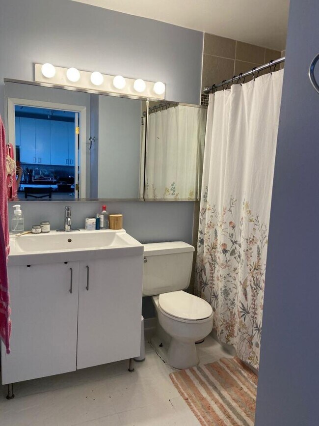 Foto del edificio - 5455 N Sheridan Rd