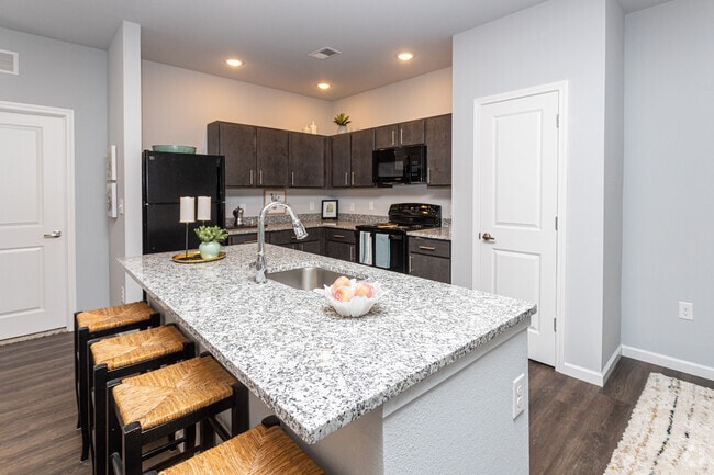 2HAB, 2BA - Cocina - Highview Pointe