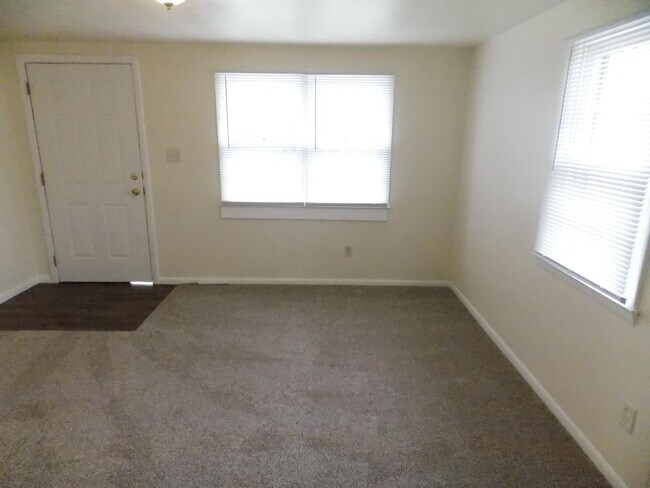 Foto del edificio - 3600 Westwind Dr