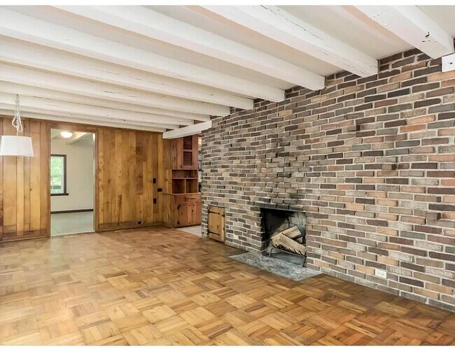 Foto del edificio - 7825 Flint Rd