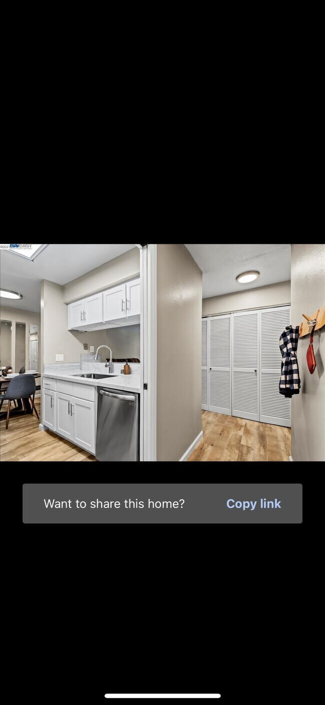 Foto del edificio - 40425 Chapel Way