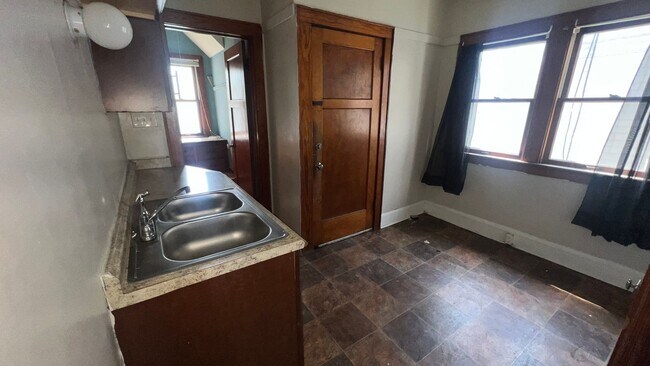 Foto del edificio - 3328 N 38th St