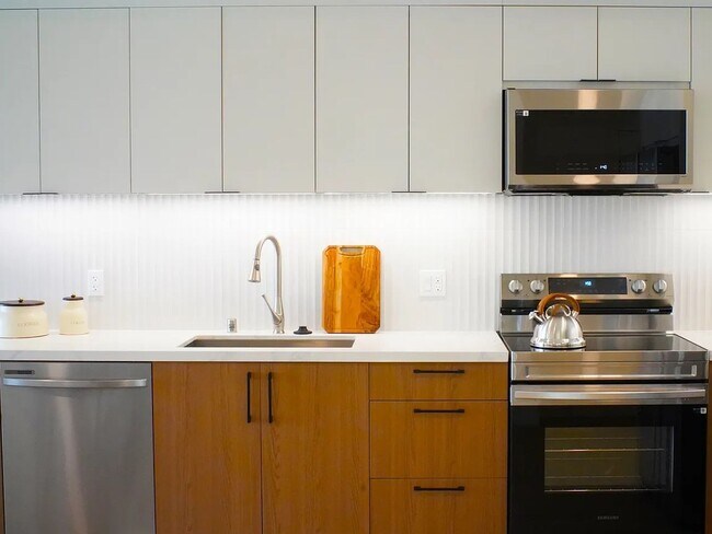 Building Photo - Welcome to the Gramercy