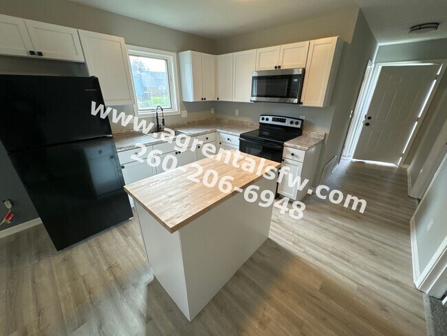 Building Photo - 3 Bedroom House - Section 8 OK!
