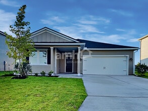 Building Photo - 933 Tan Tara Trl